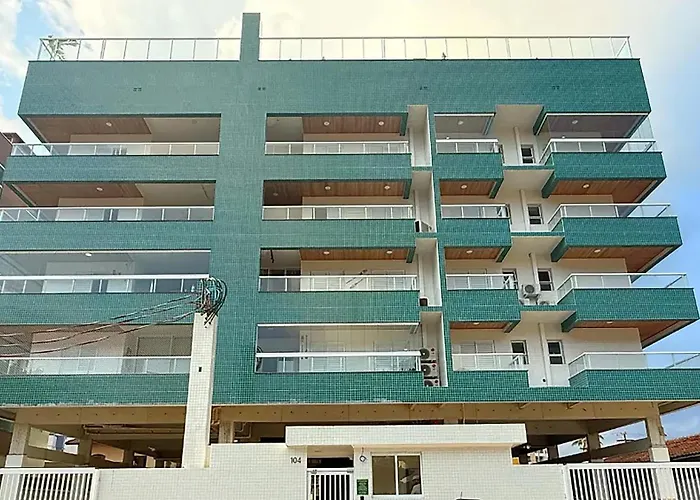 s 300m Praia das Toninhas - com vista para o mar